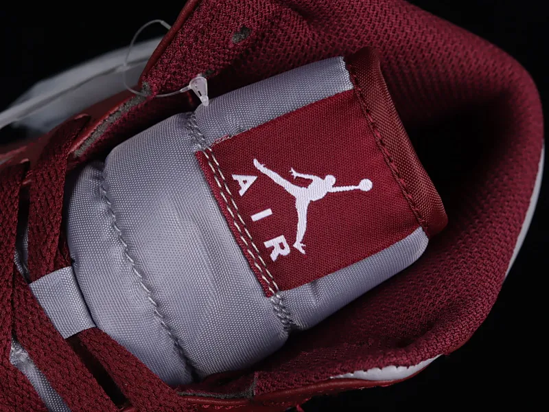 All categories Air Jordan Jordan series basketball shoes Air Jordan 1 Mid Air Jordan 1 Mid "Team Red" AJ1 Joe 1 wine red China basketball shoes DQ8426-615